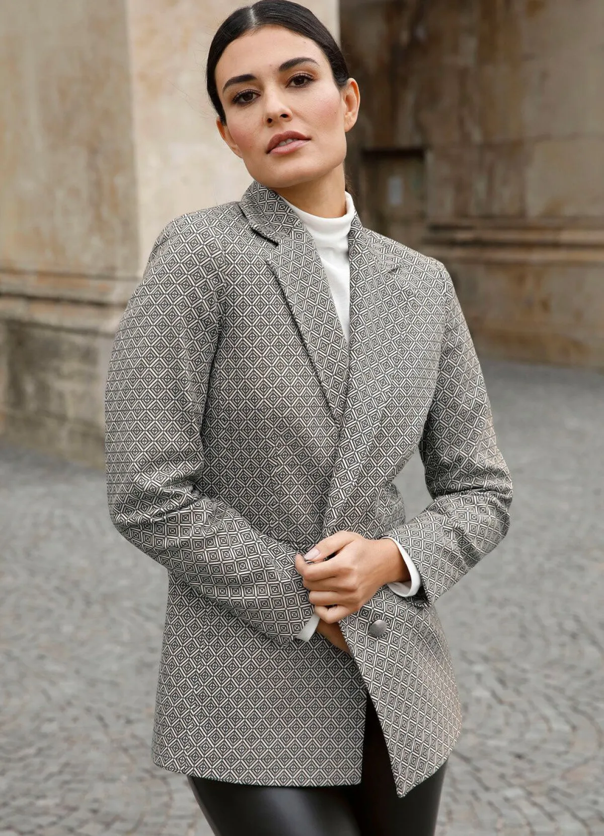 Damen BADER Blazer mit grafischem Dessin