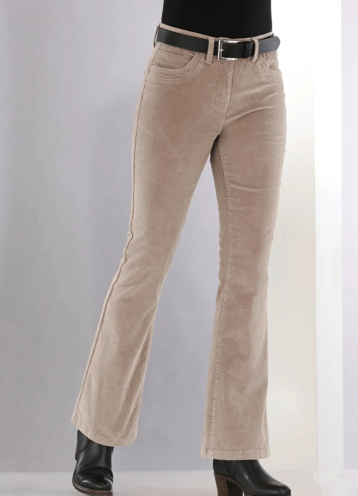 Damen BADER Cordhose in trendiger Bootcut-Form