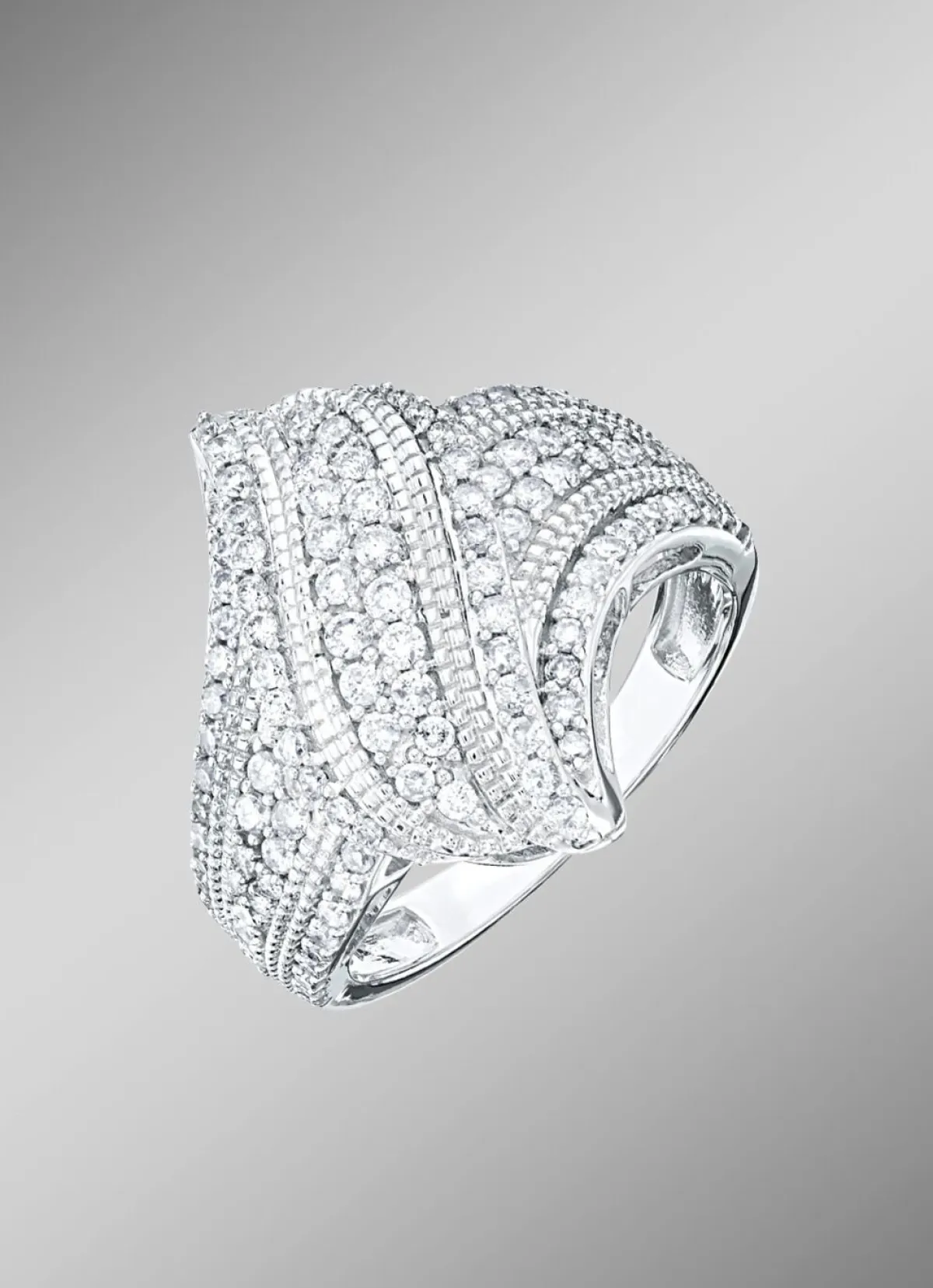 Damen BADER Damenring mit 72 Diamanten und 46 Brillanten