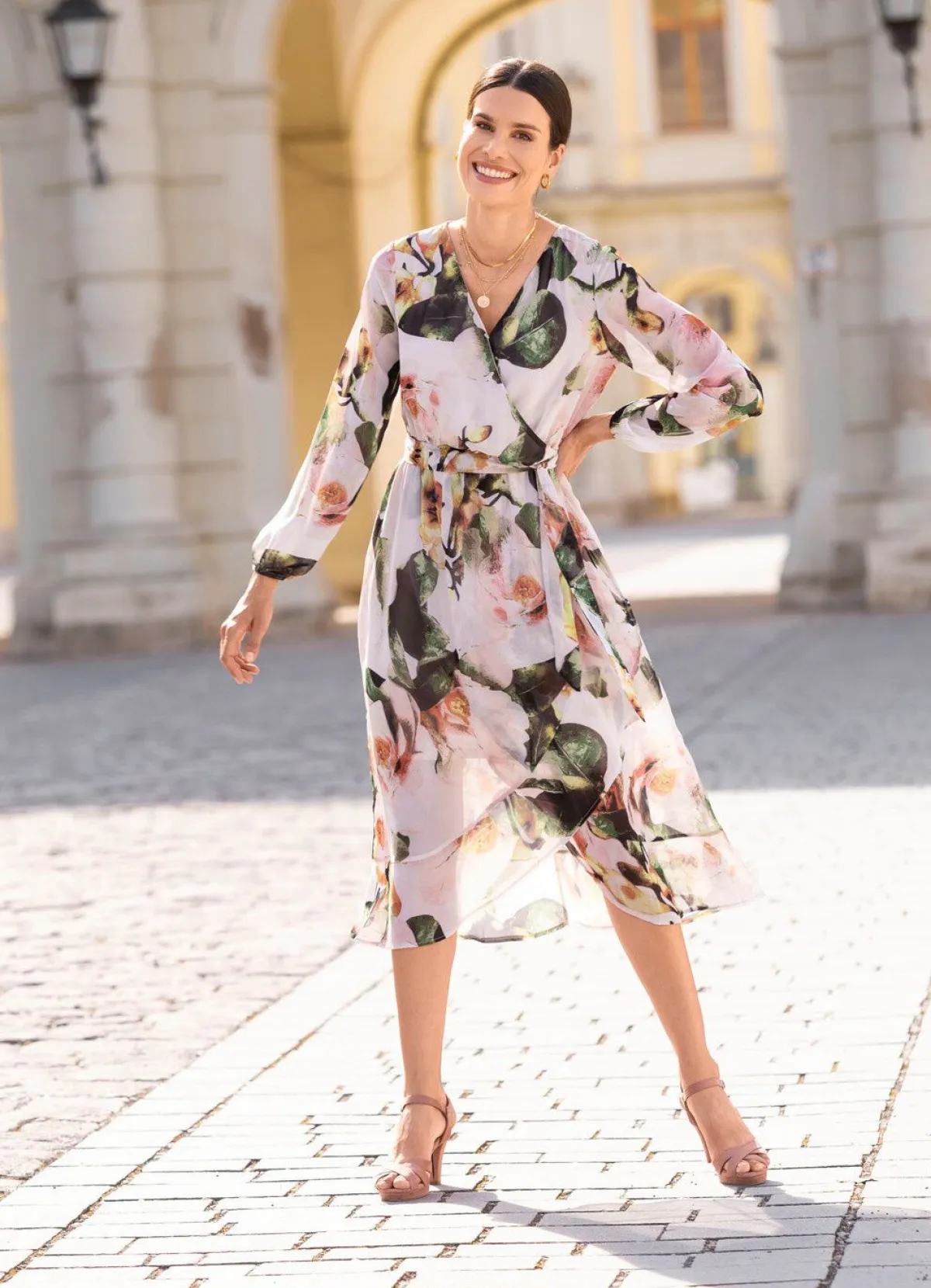 Damen laurakent Kleid mit Bindegürtel