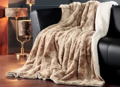 BADER Kuschelweiche und wärmende Wohndecke