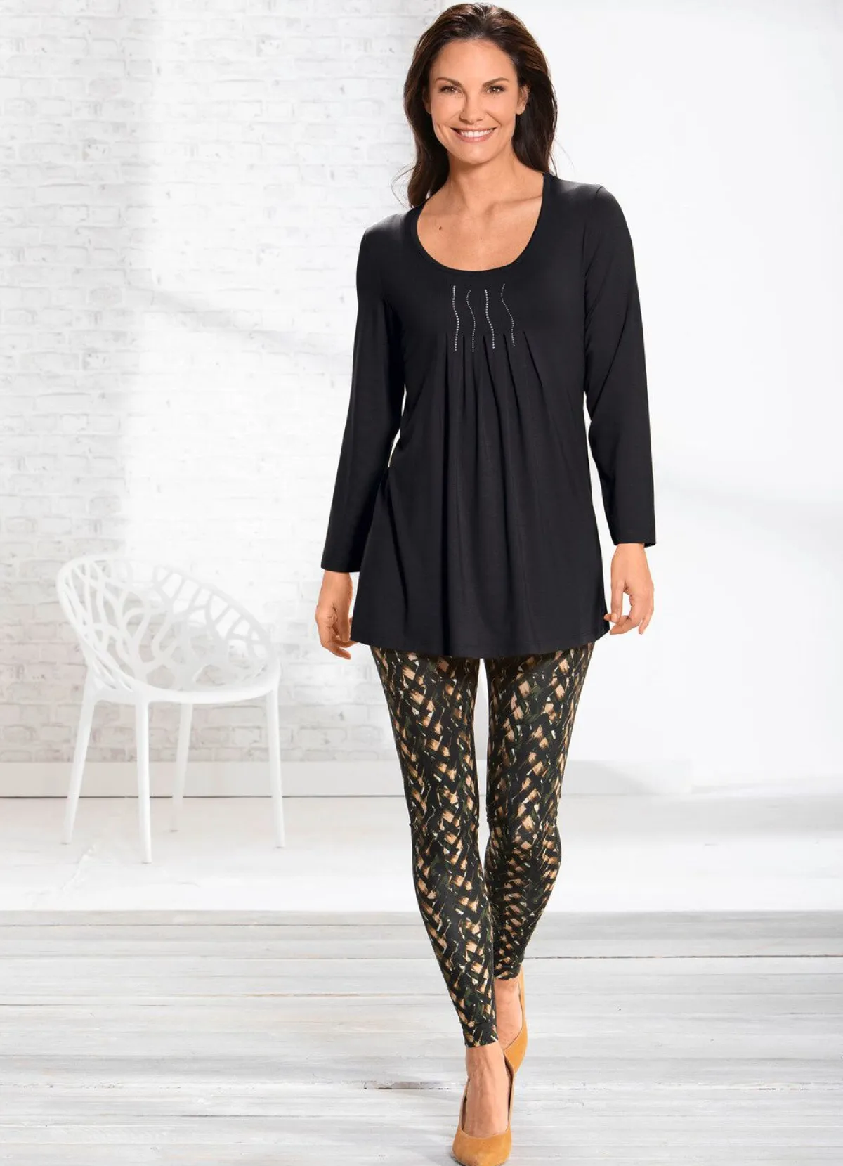 Damen BADER Longshirt mit Plättchenzier in 2 Farben