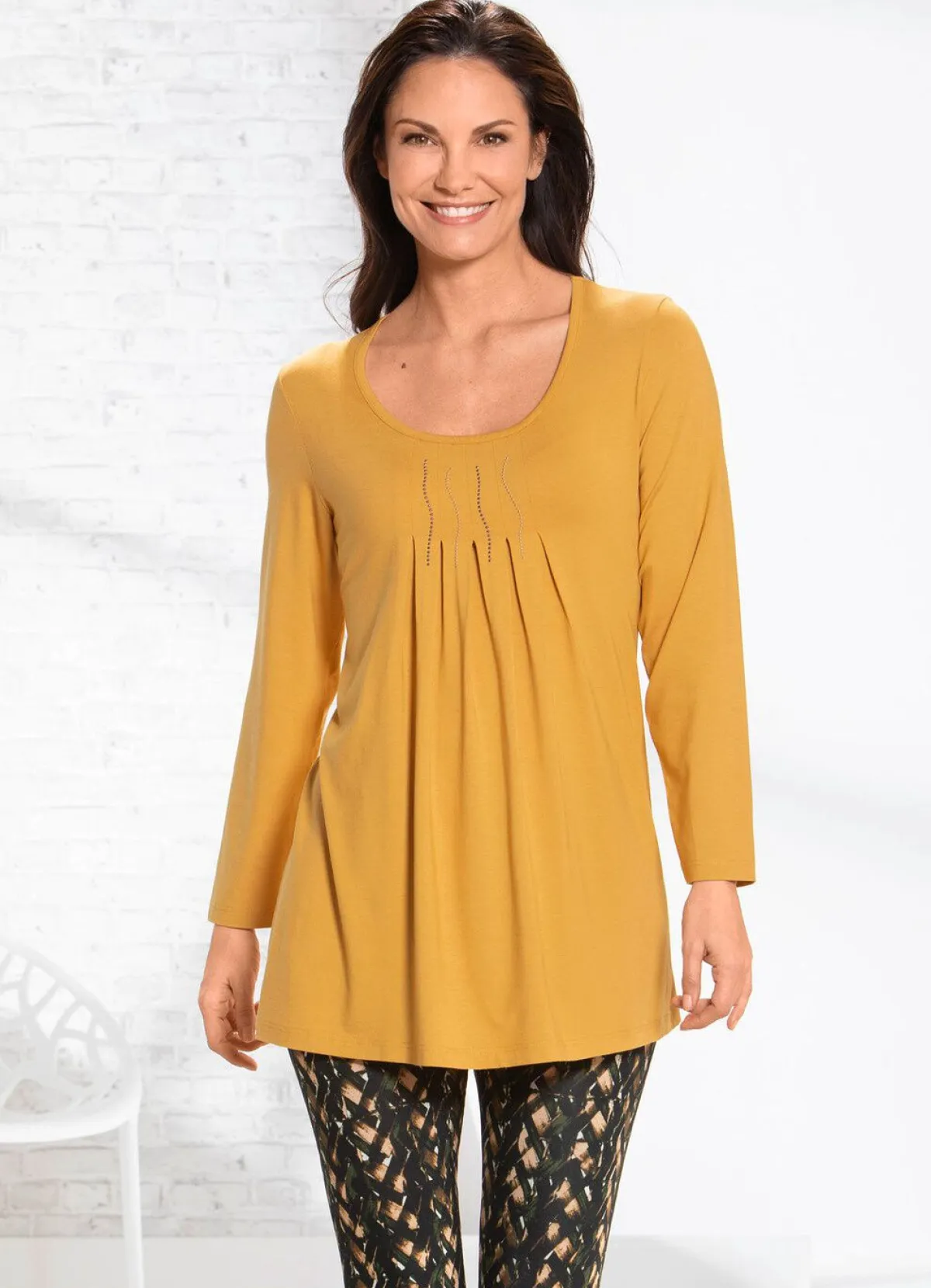 Damen BADER Longshirt mit Plättchenzier in 2 Farben