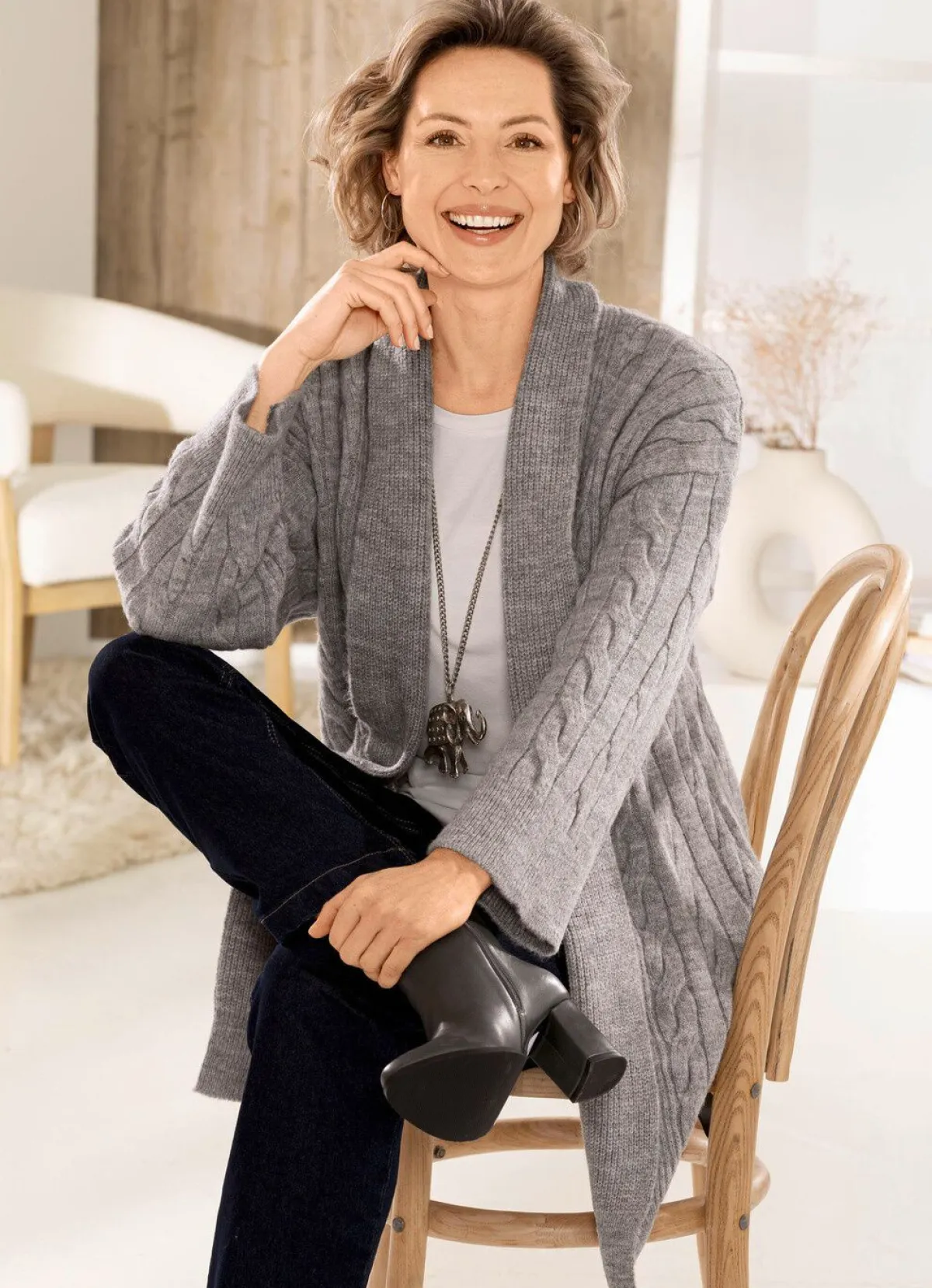 Damen BADER Long-Strickjacke mit Zopfmuster