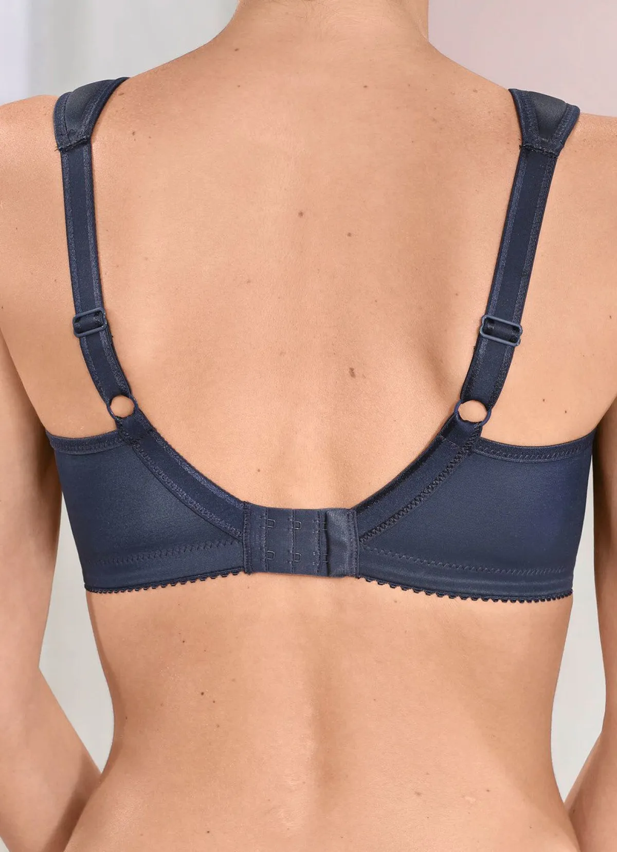 Damen MISS MARY BH mit Spitze im Vorderteil