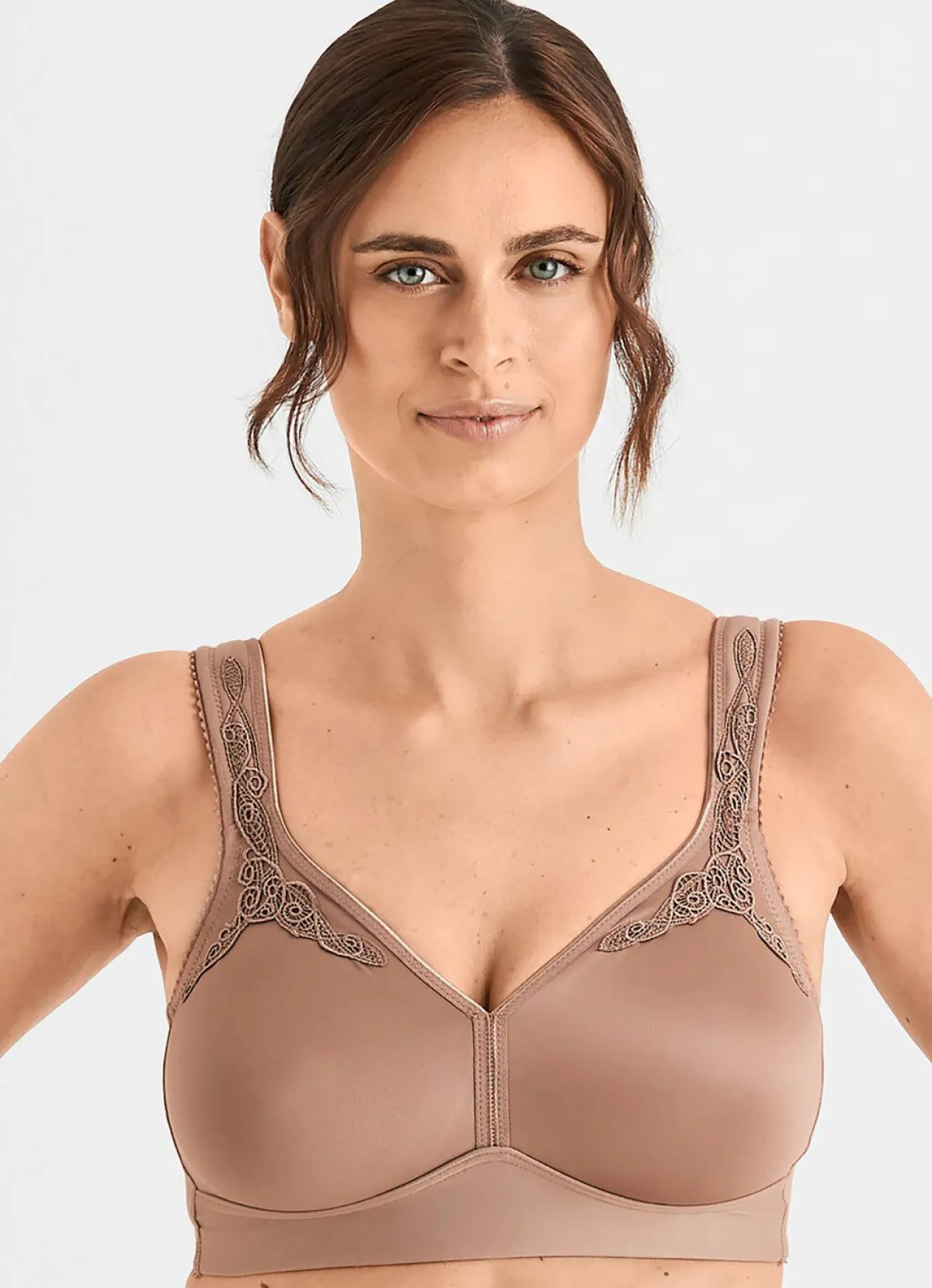 Damen BADER Miss Mary Minimizer-BH mit vorgeformten Cups