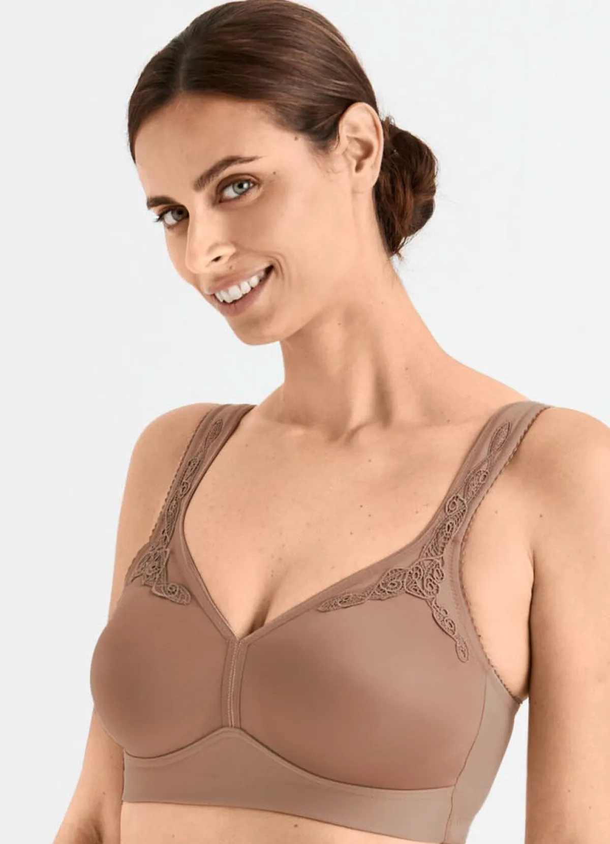 Damen BADER Miss Mary Minimizer-BH mit vorgeformten Cups